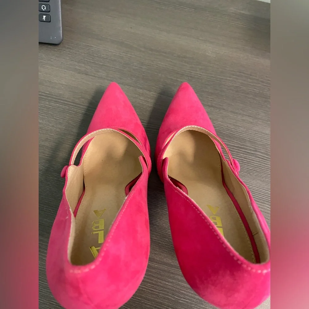 Alba Fuchsia Mary Jane Heels - Picture 4 of 5